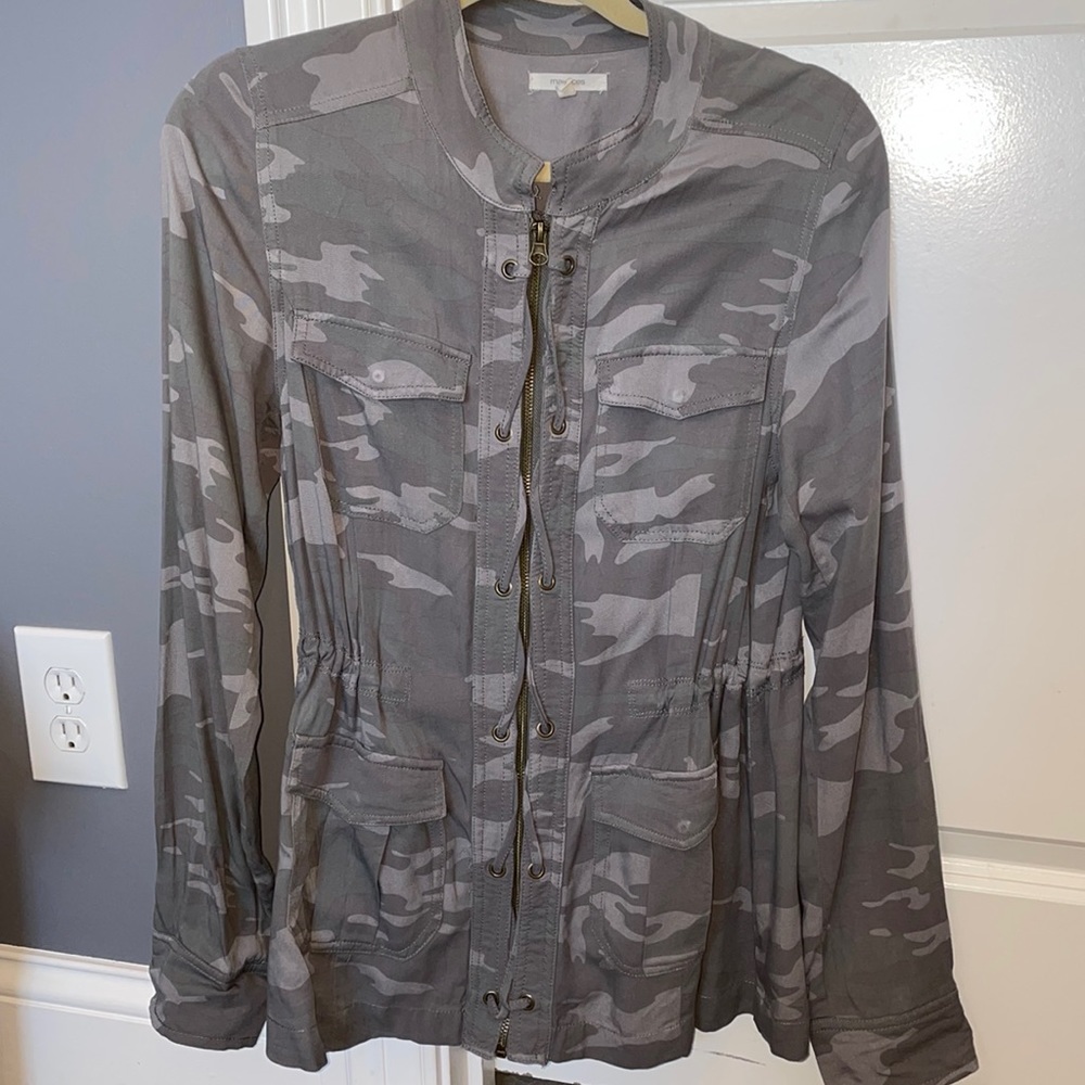 Maurice’s Camo womens zip up jacket